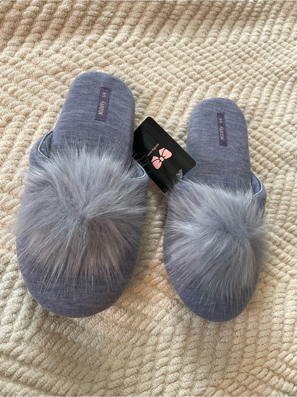 Cozy Faux-Fur Slide Slippers-NEW - Picture 5 of 5